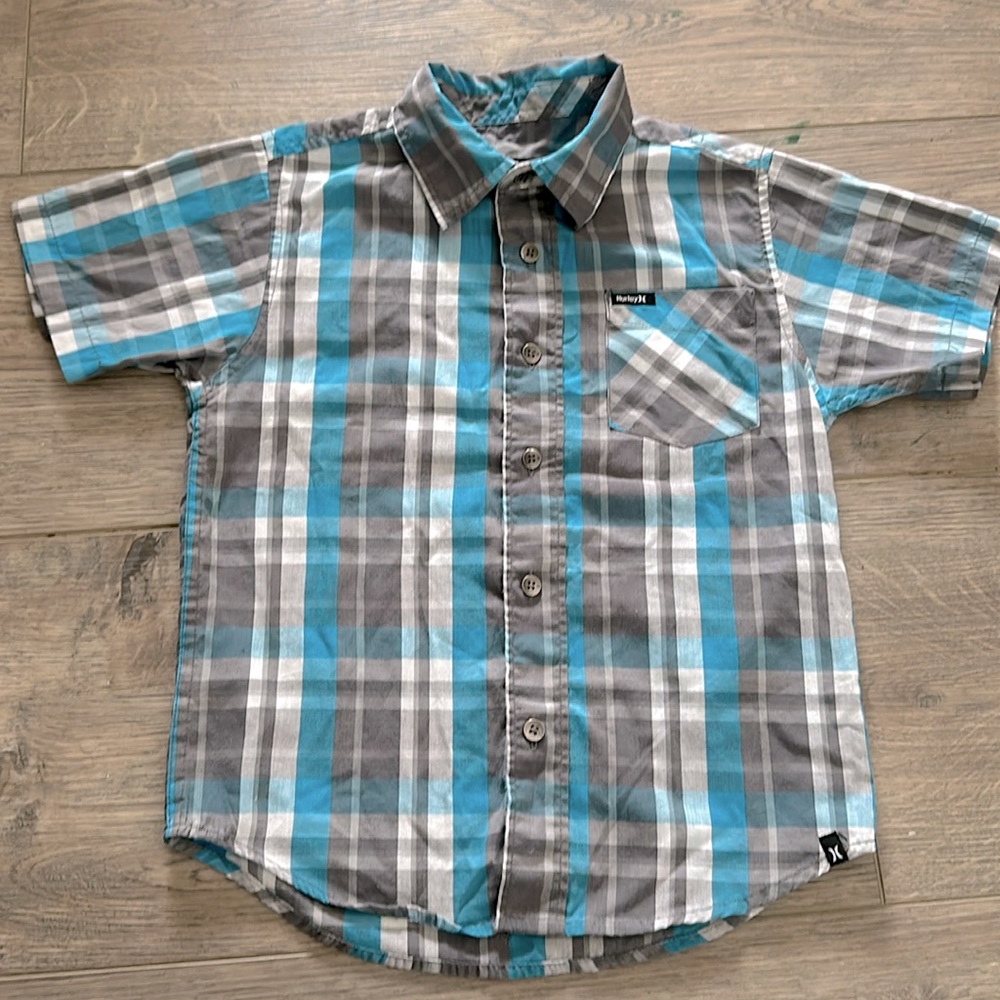 HURLEY short sleeve button up plaid sz5
